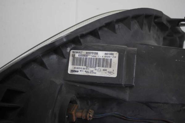 PHARE DROIT RENAULT TRAFIC/ OPEL VIVARO/ NISSAN PRIMASTAR 2006-2014 - Vue 3